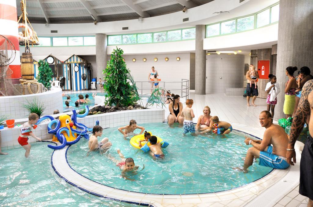 Oostappen Vakantiepark Zilverstrand Mol Buitenkant foto
