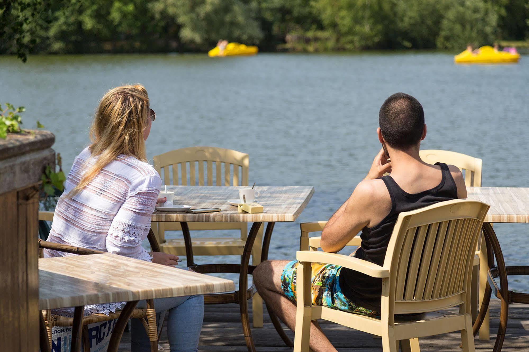 Oostappen Vakantiepark Zilverstrand Mol Buitenkant foto